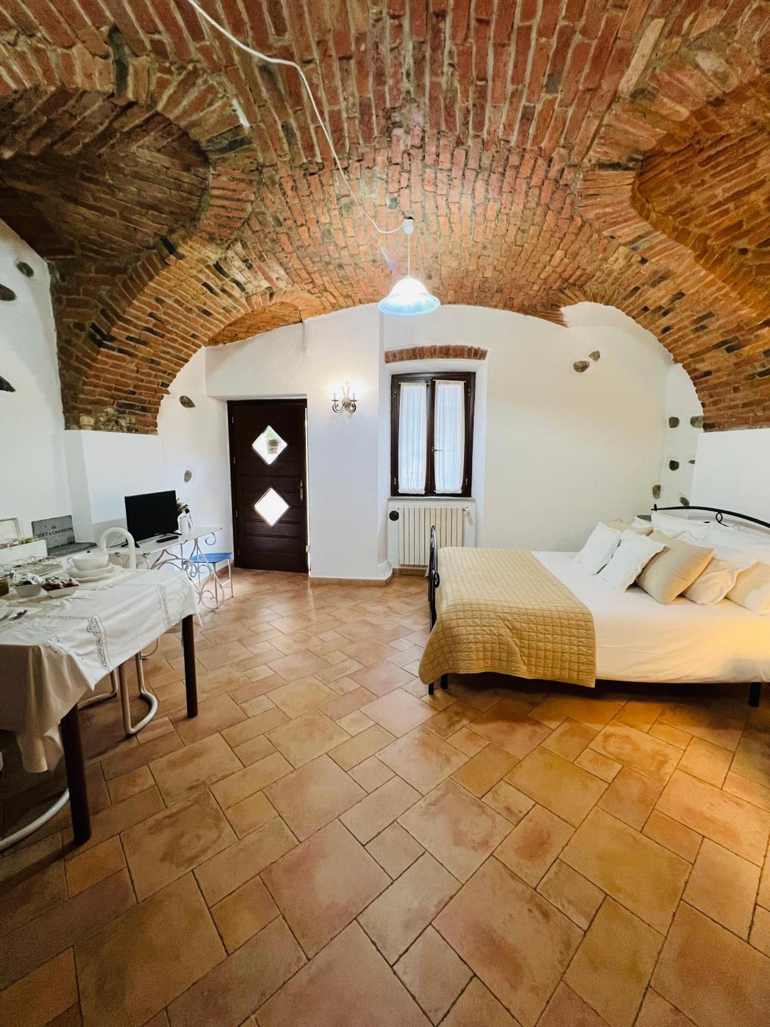 Monolocale Viverone Lake Rooms Екстериор снимка